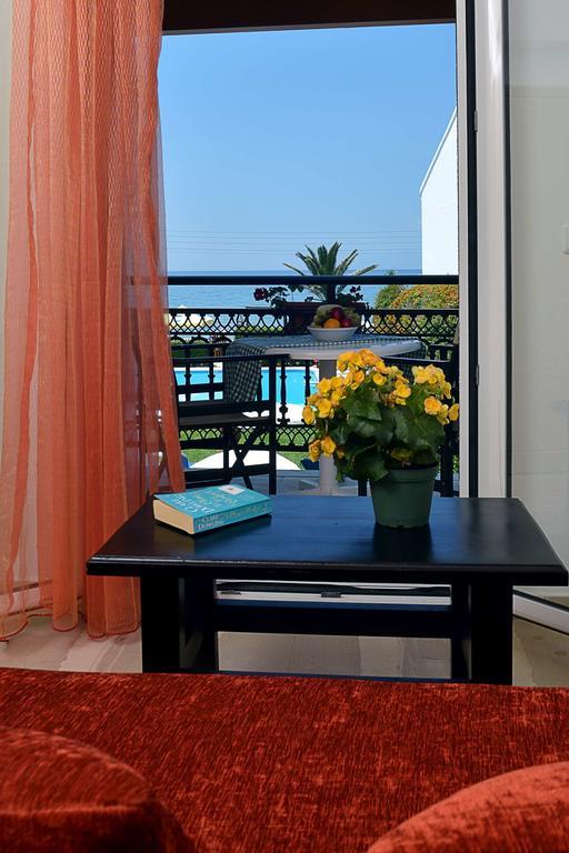 Filorian Hotel Apartments Acharavi  Room photo